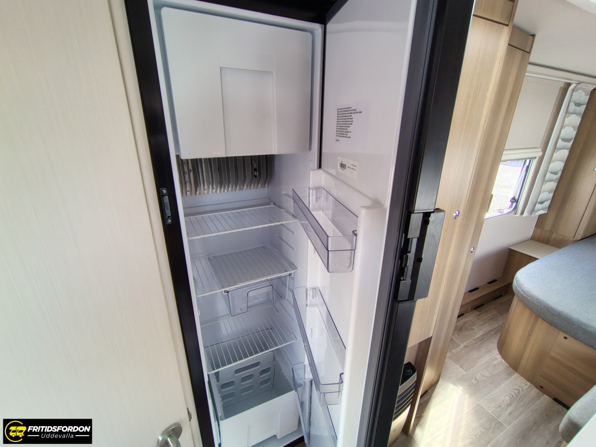 Dethleffs cjoy 480 FSH, bild 8 av 9