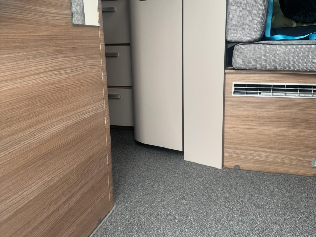 Formsydda Husbilsmattor, bild 5 av 5
