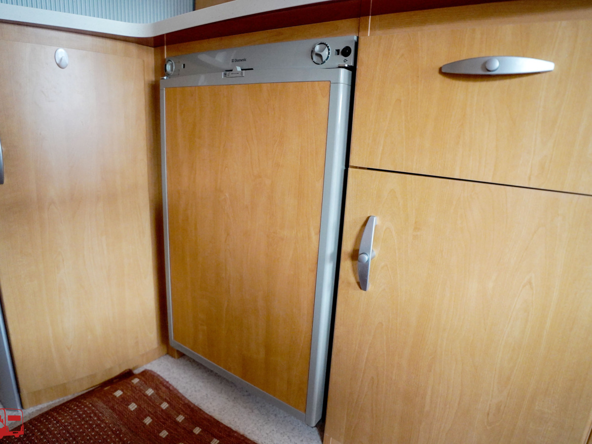 Knaus EIFELLAND H 495 Renoveringsobjekt, bild 24 av 28