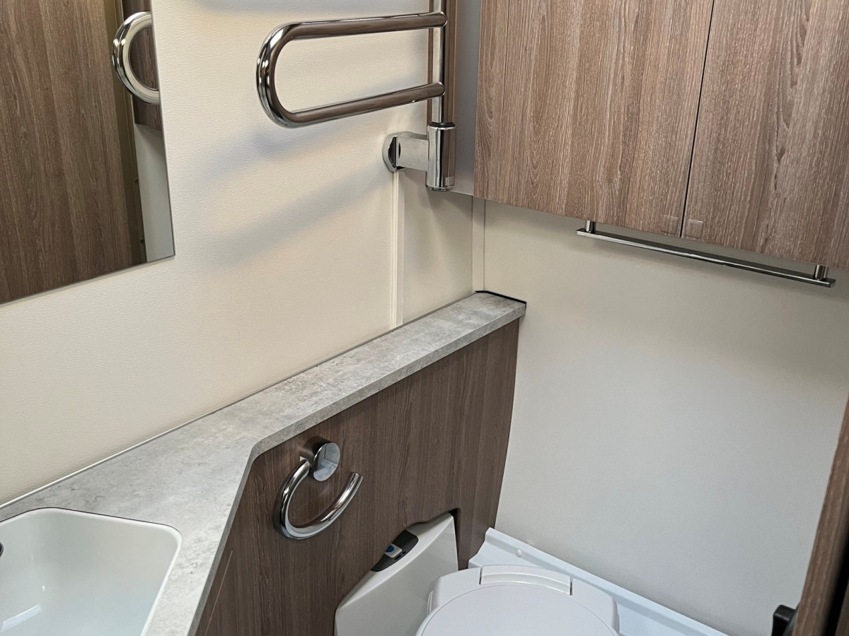 KABE IMPERIAL 560 XL KS - Mover / Förtält / Markis, bild 19 av 21