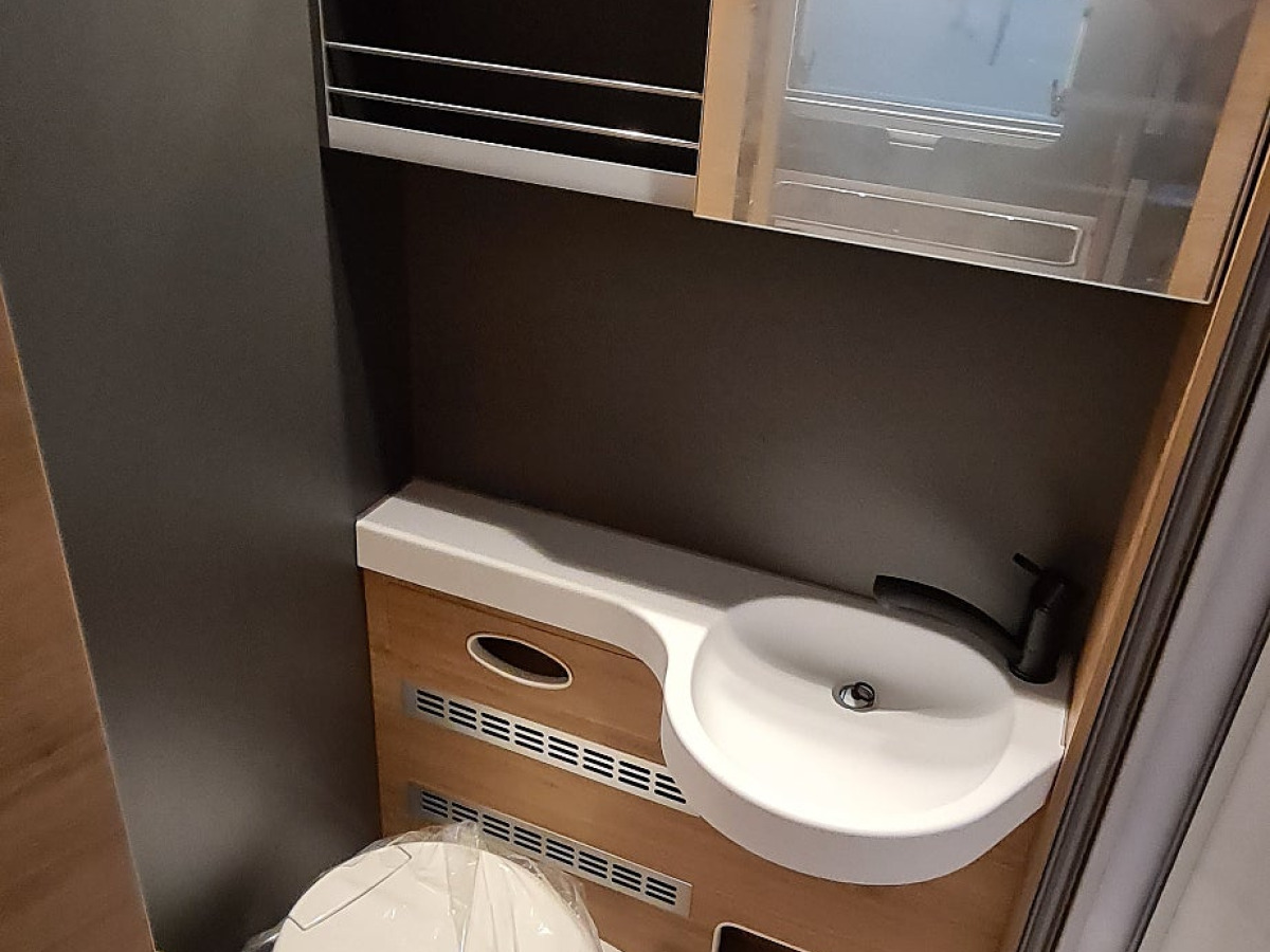 Knaus Knaus Live I 700 MEG Nordic Paket, bild 17 av 18