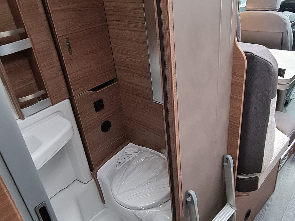 Knaus Van Ti 640 Vansation 3500kg Automatlåda, bild 8 av 12