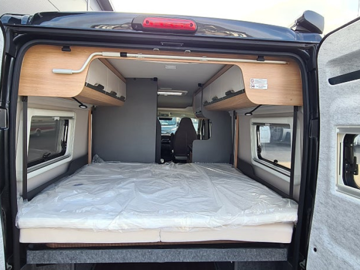 Knaus 600 ME BoxLife Platinum Automatlåda Lyftsäng, bild 5 av 13