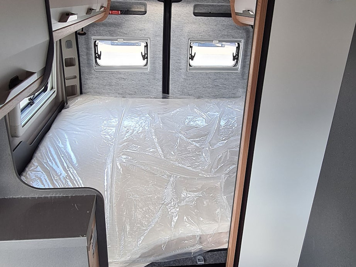 Knaus 600 ME BoxLife Platinum Automatlåda Lyftsäng, bild 7 av 13