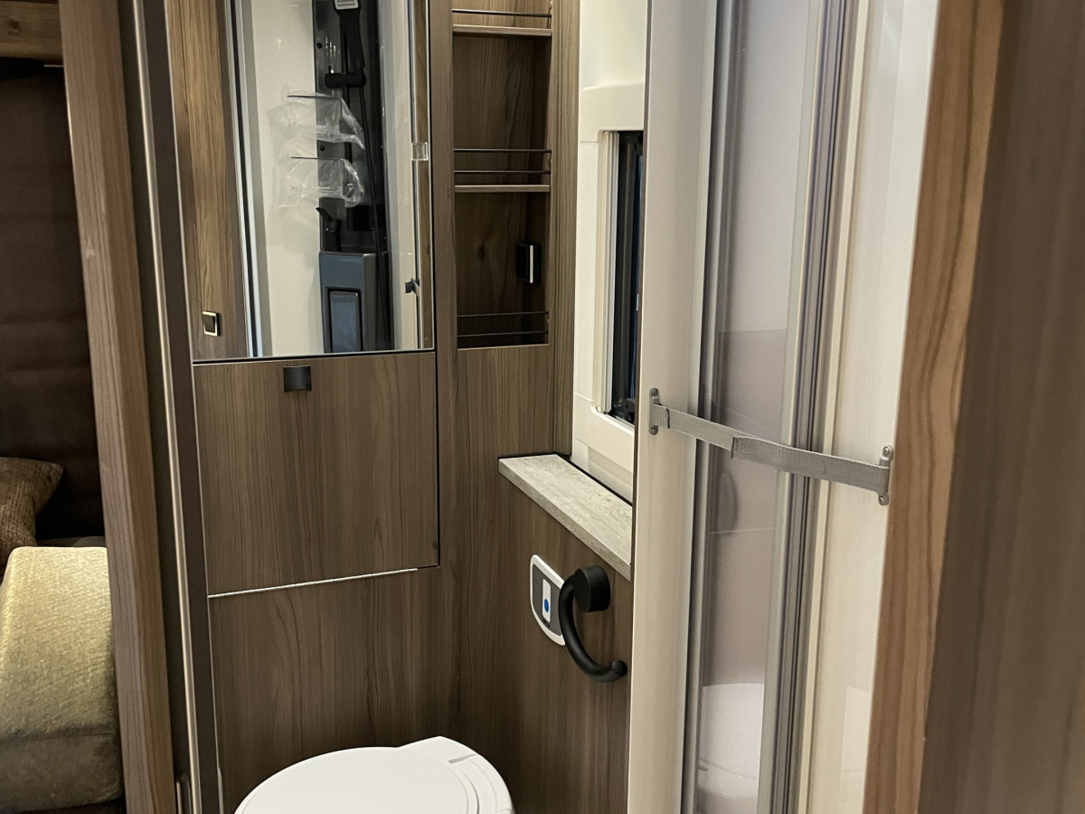 KABE TRAVEL MASTER NOVUM N720 LXL, bild 13 av 15