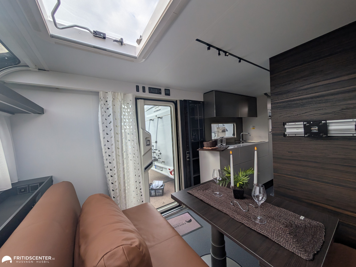 Adria Astella 644 DP *Hotellkänsla på hjul / ALDE / Panoramafönster, bild 7 av 46