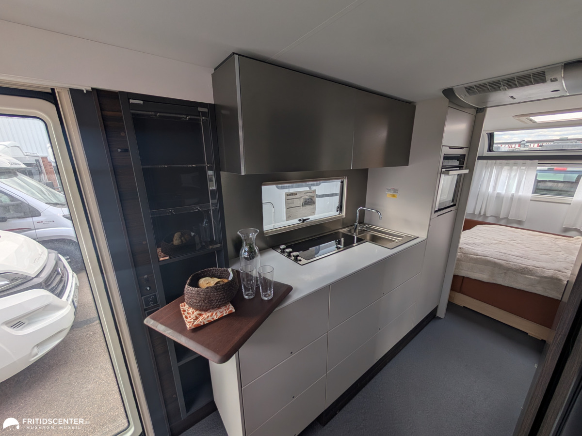 Adria Astella 644 DP *Hotellkänsla på hjul / ALDE / Panoramafönster, bild 9 av 46