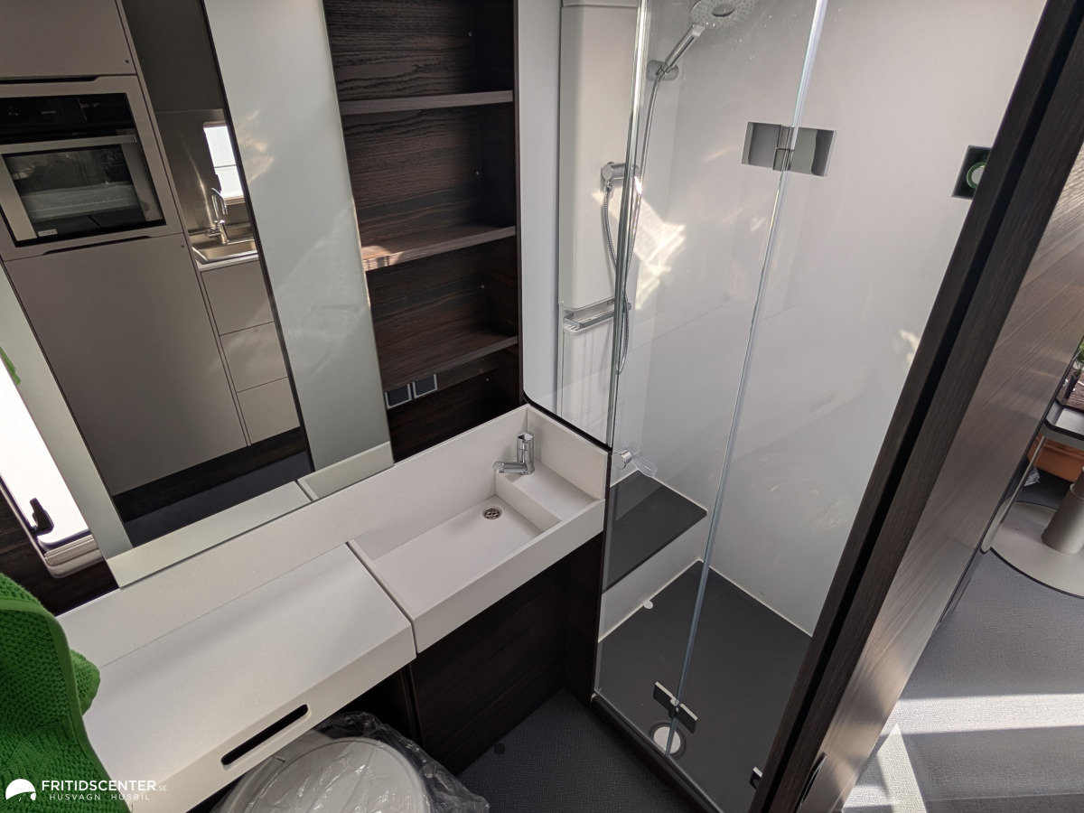 Adria Astella 644 DP *Hotellkänsla på hjul / ALDE / Panoramafönster, bild 15 av 46