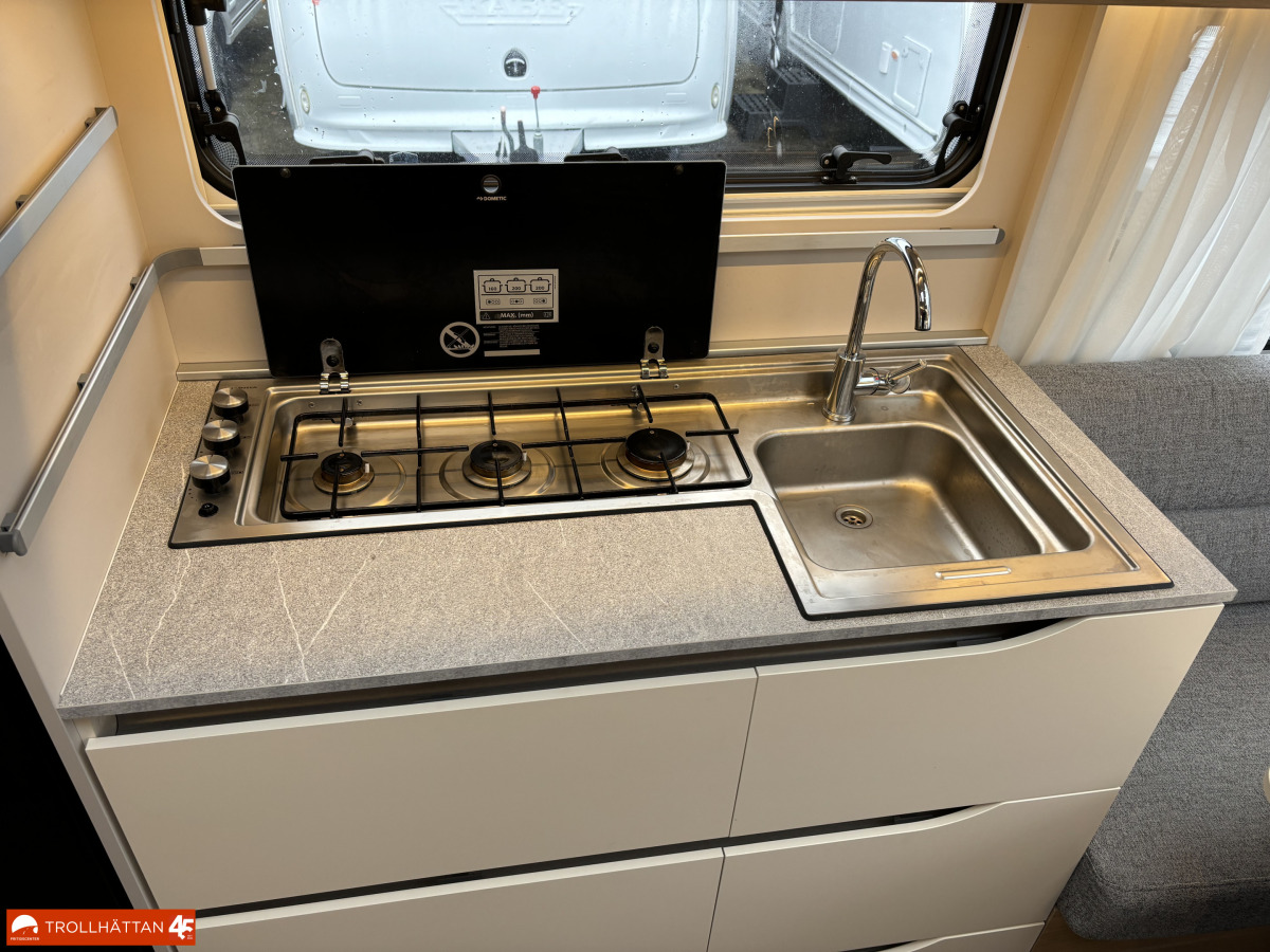 Adria ADORA 572 UT *ALDE / Plus-paket*, bild 6 av 19