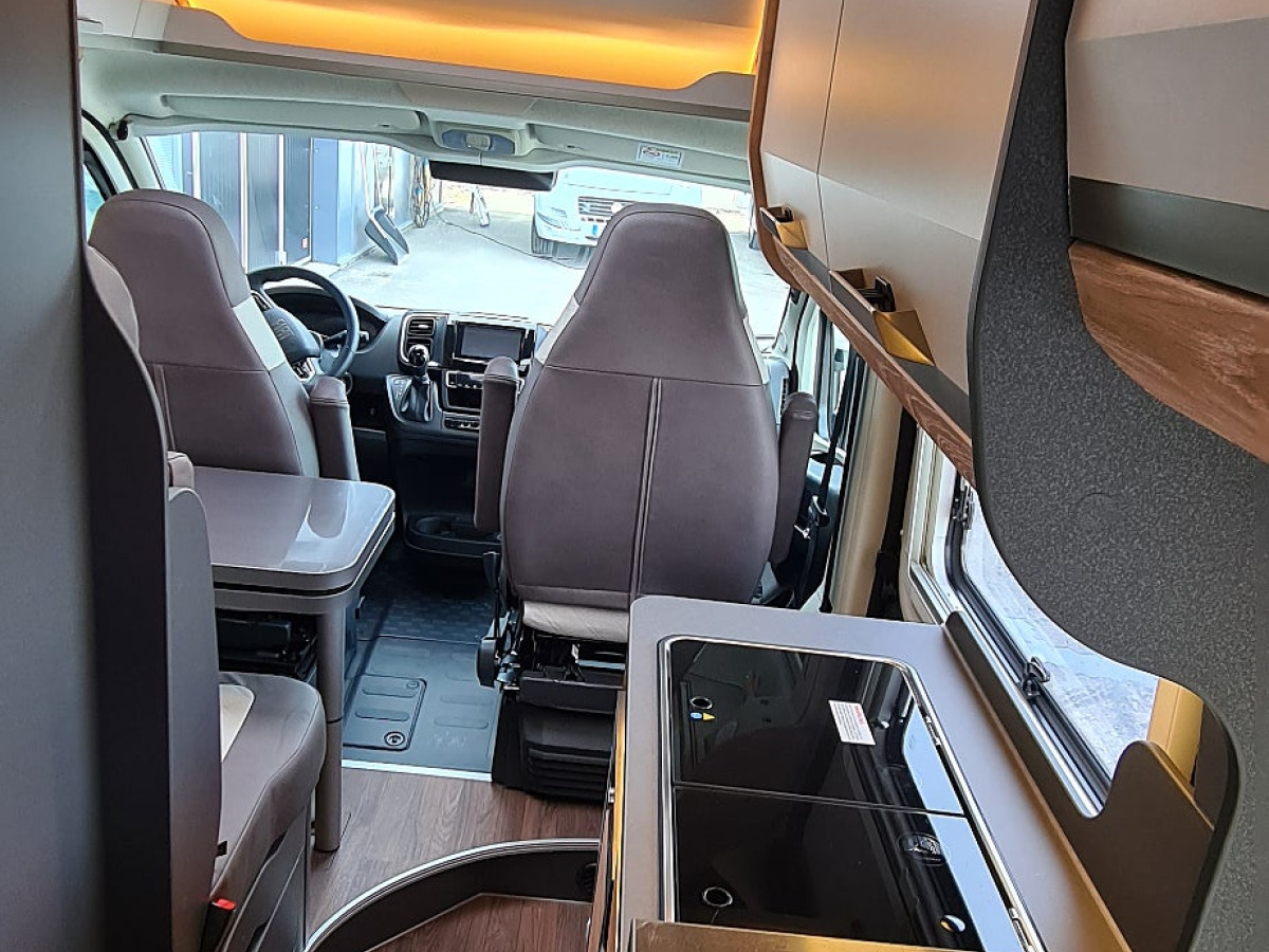 Knaus 540 MQ BoxLife Platinum Automat lyftsäng adaptiv farthållare, bild 6 av 14