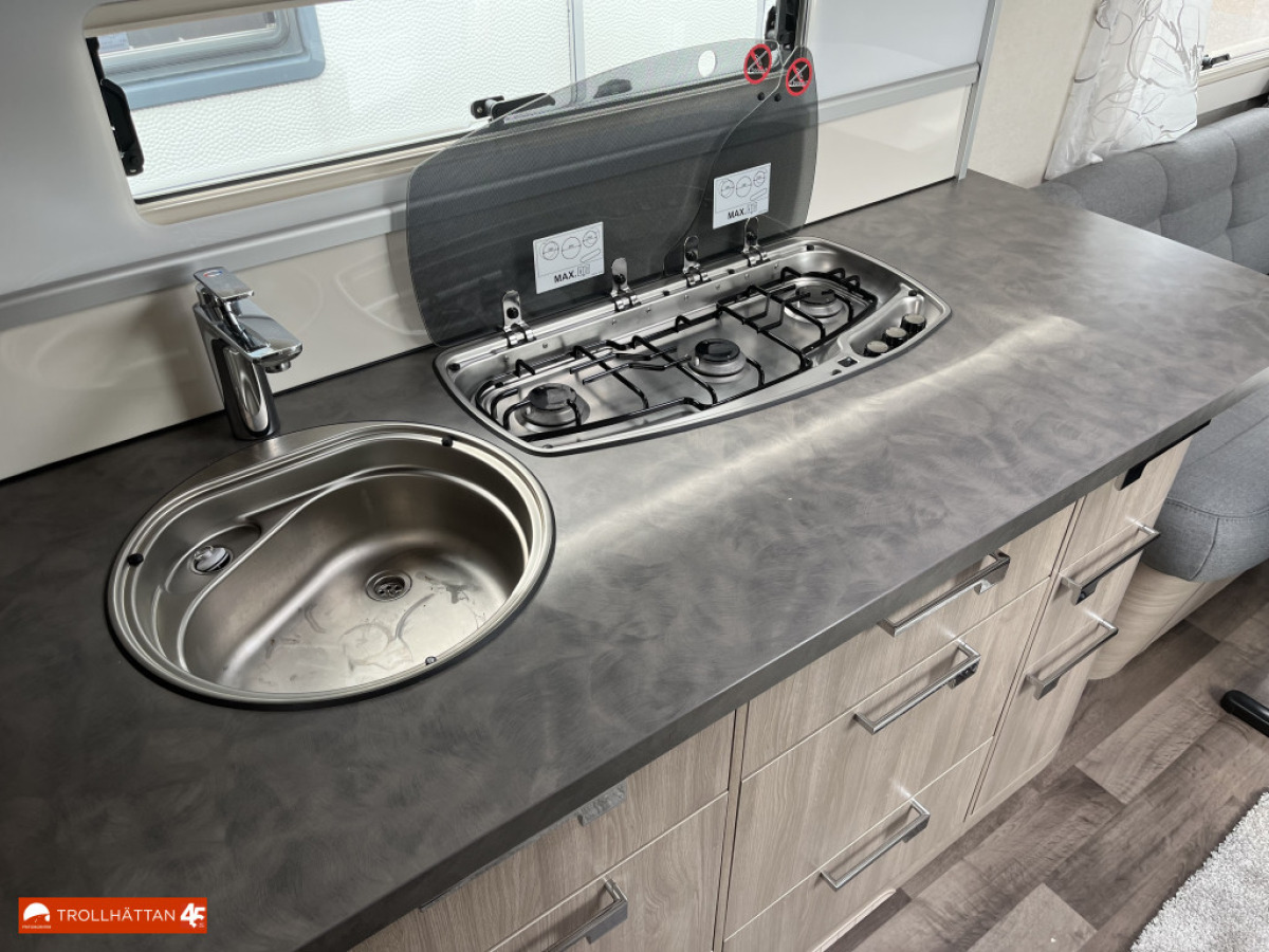 KABE AMETIST 560 XL *Åretrunt Husvagn*, bild 9 av 19