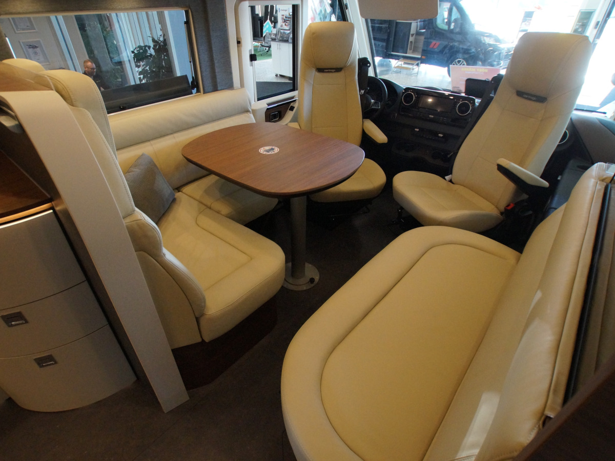 Carthago C-line I 5.9 XL LE, Mercedes, bild 6 av 17