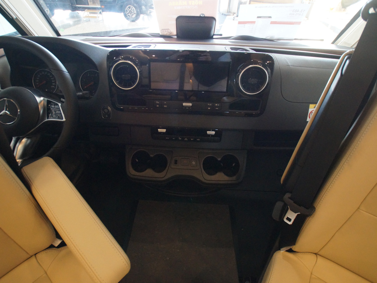 Carthago C-line I 5.9 XL LE, Mercedes, bild 7 av 17