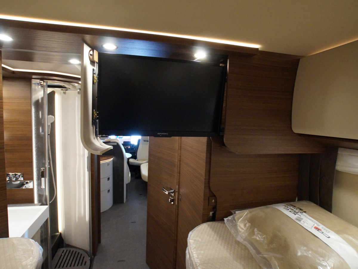 Carthago C-line I 5.9 XL LE, Mercedes, bild 12 av 17