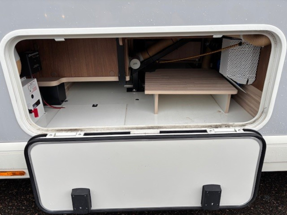 Carthago C-TOURER I 143 Lightweight, bild 6 av 15