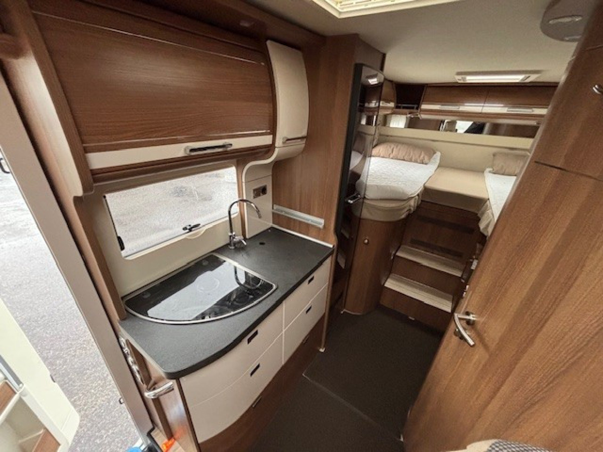 Carthago C-TOURER I 143 Lightweight, bild 9 av 15