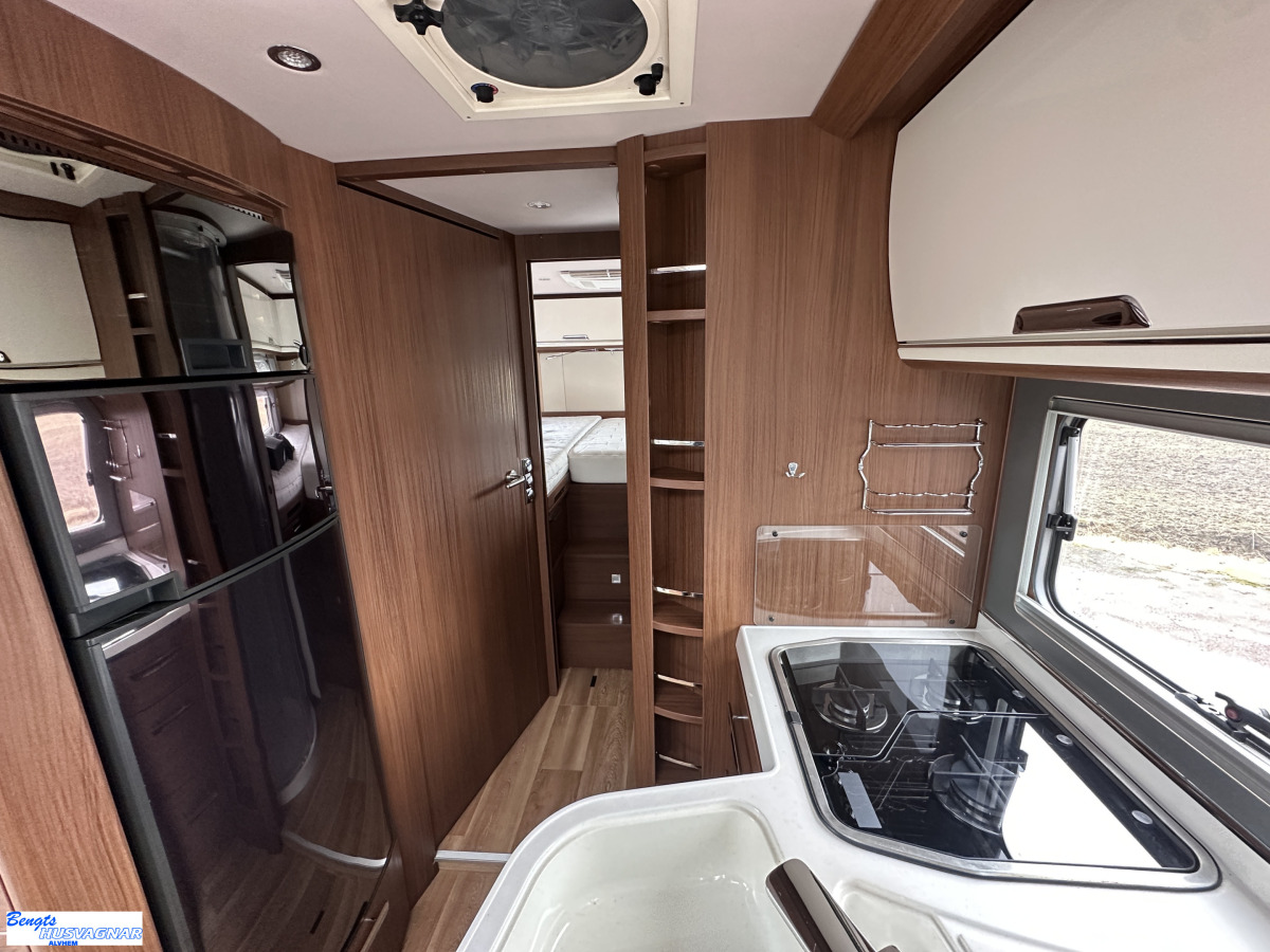 Niesmann ARTO 77 E ALDE LITIUM AC BODEL, bild 13 av 26