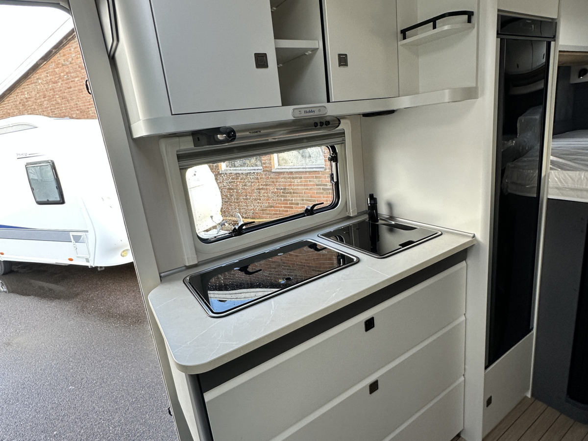 Hobby Prestige T 710 GE - Sverigepaket NYHET, bild 10 av 19