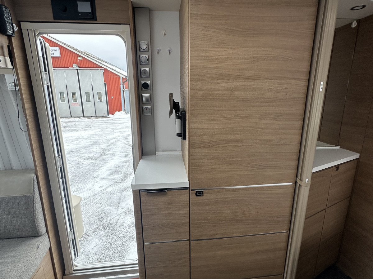 Adria ADORA 472 UP ALDE MOVER FÖRTÄLT, bild 10 av 13