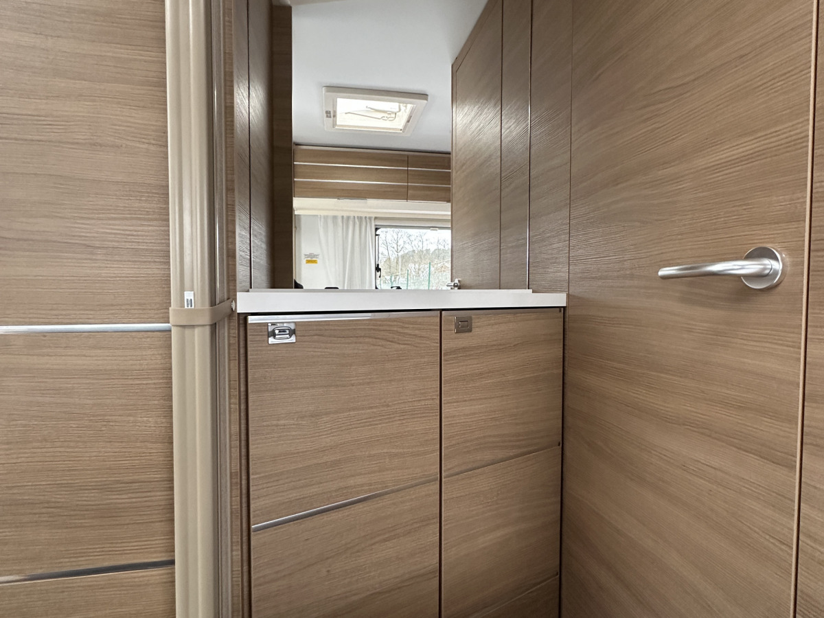 Adria ADORA 472 UP ALDE MOVER FÖRTÄLT, bild 11 av 13