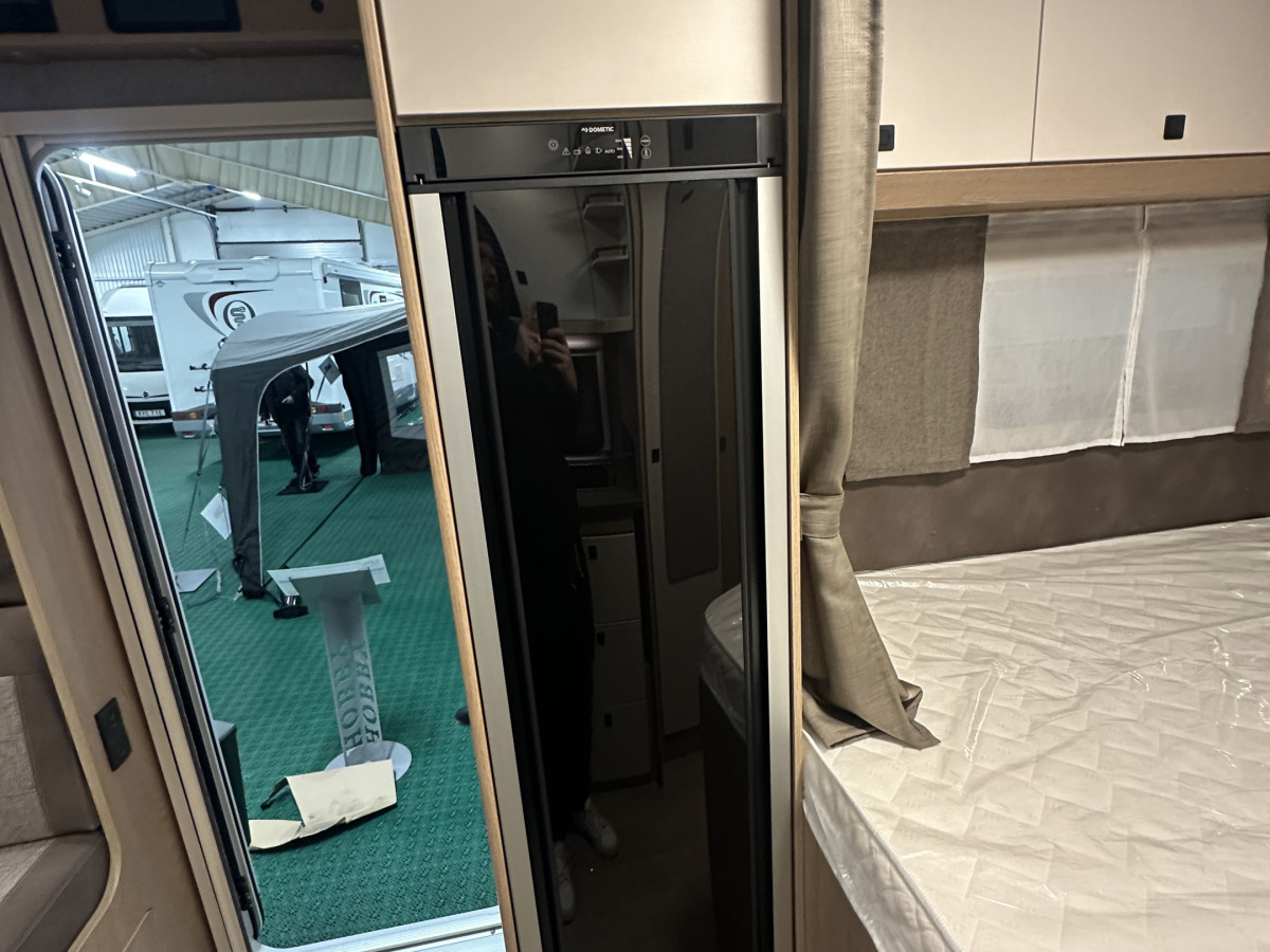 Hobby ONTOUR T 700 FH Sverigepaket NYHET, bild 11 av 20