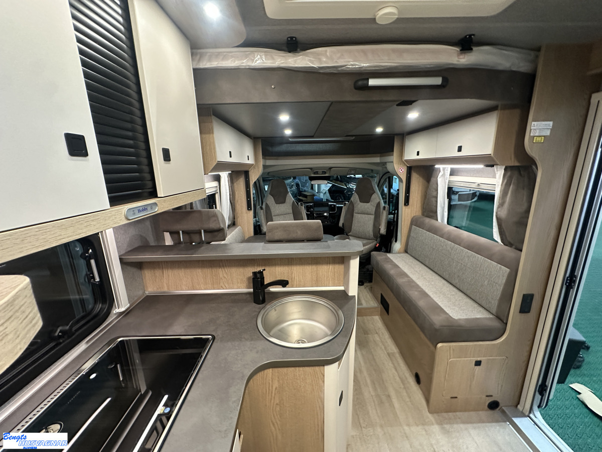 Hobby ONTOUR T 700 FH Sverigepaket NYHET, bild 17 av 20