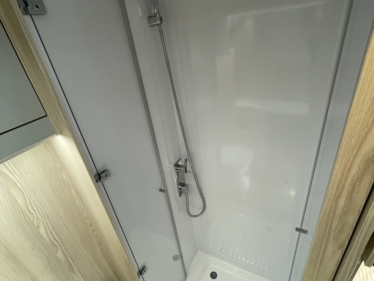 KABE Affinity MAN DUO AUT. 2.0 177hk STOR TOALETT I BAK 3500KG, bild 24 av 42