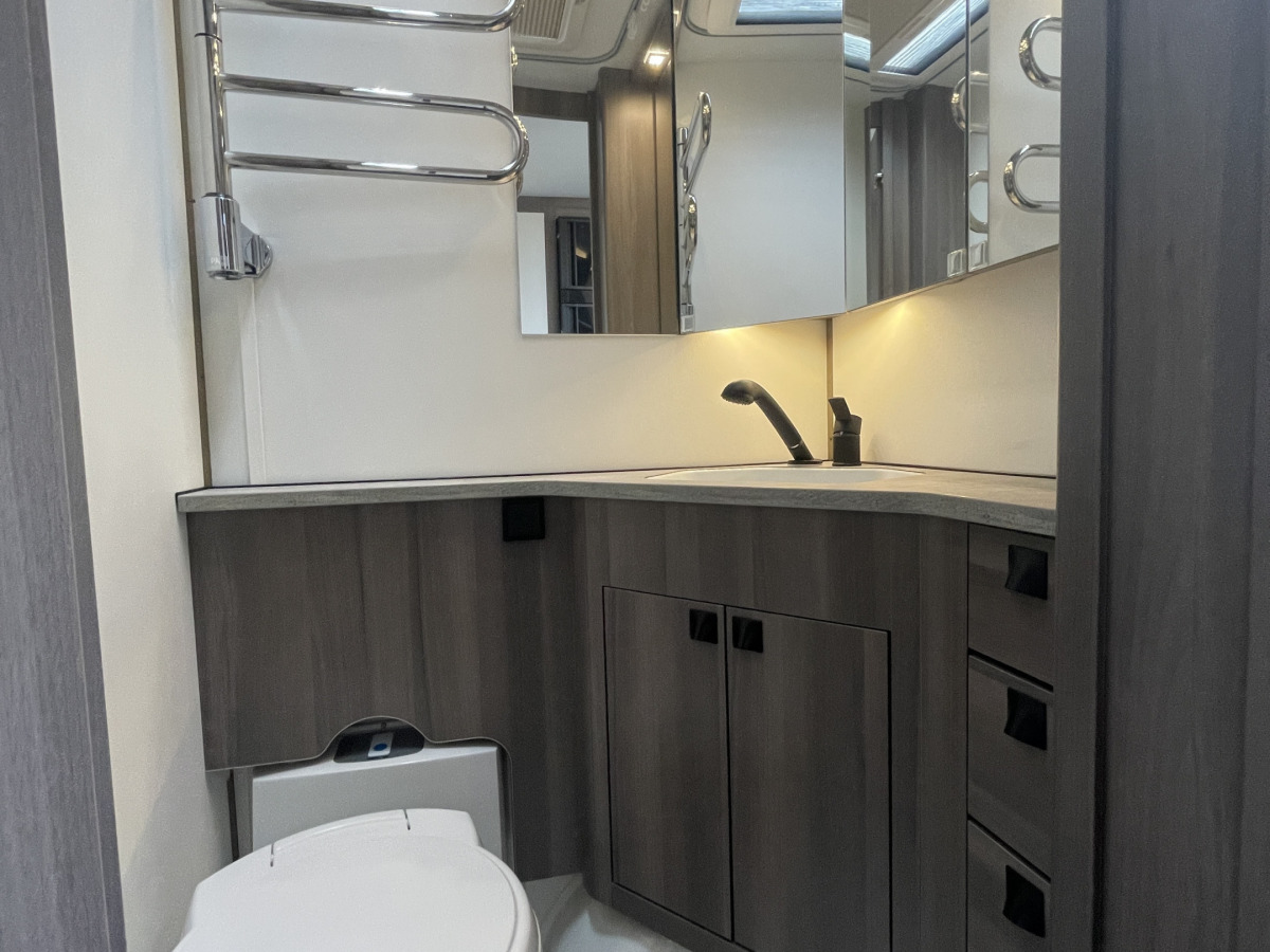 KABE ESTATE 560 GLE KS ALDE VÄRME HANDDUKSTORK, bild 18 av 22
