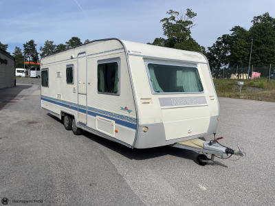 Adria Unica 613 UL ALDE LÅNGBÄDDAR