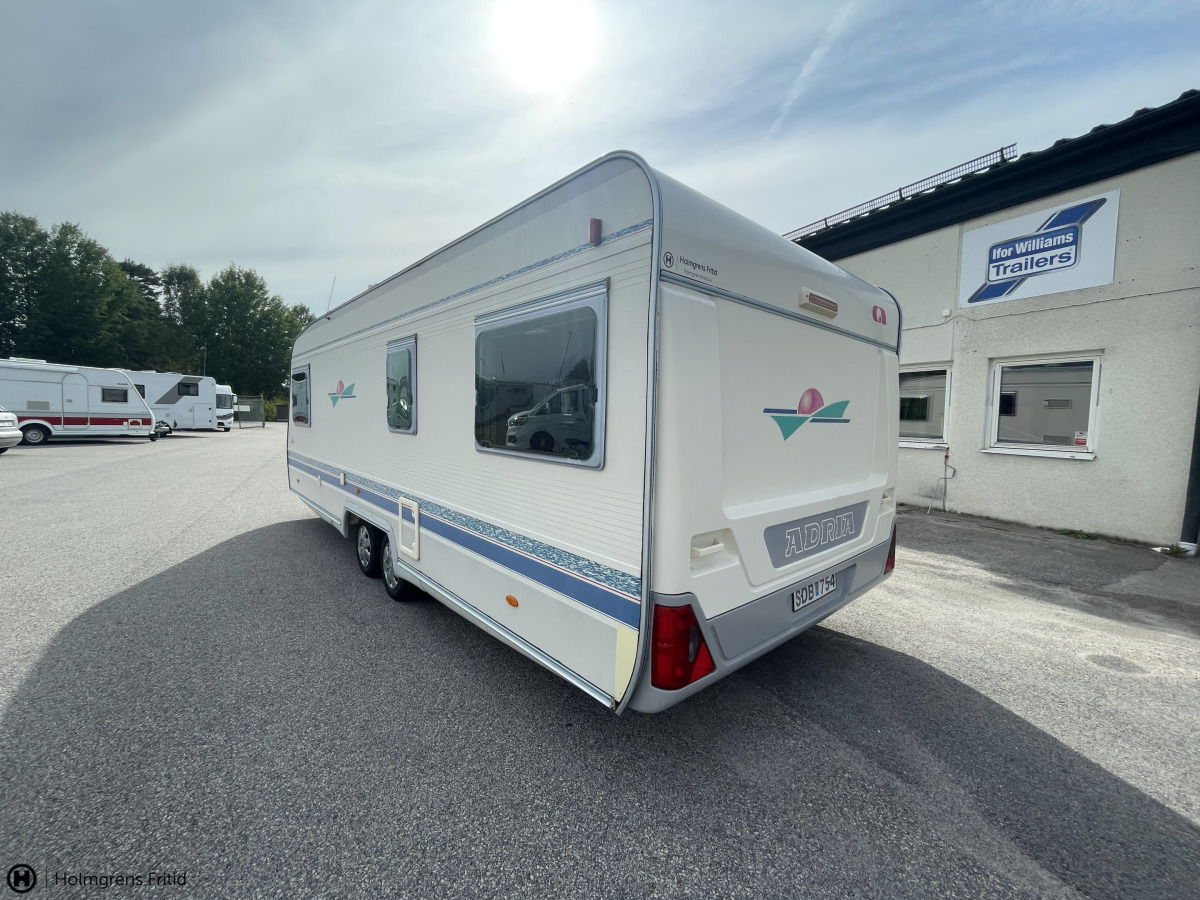 Adria Unica 613 UL ALDE LÅNGBÄDDAR, bild 4 av 22