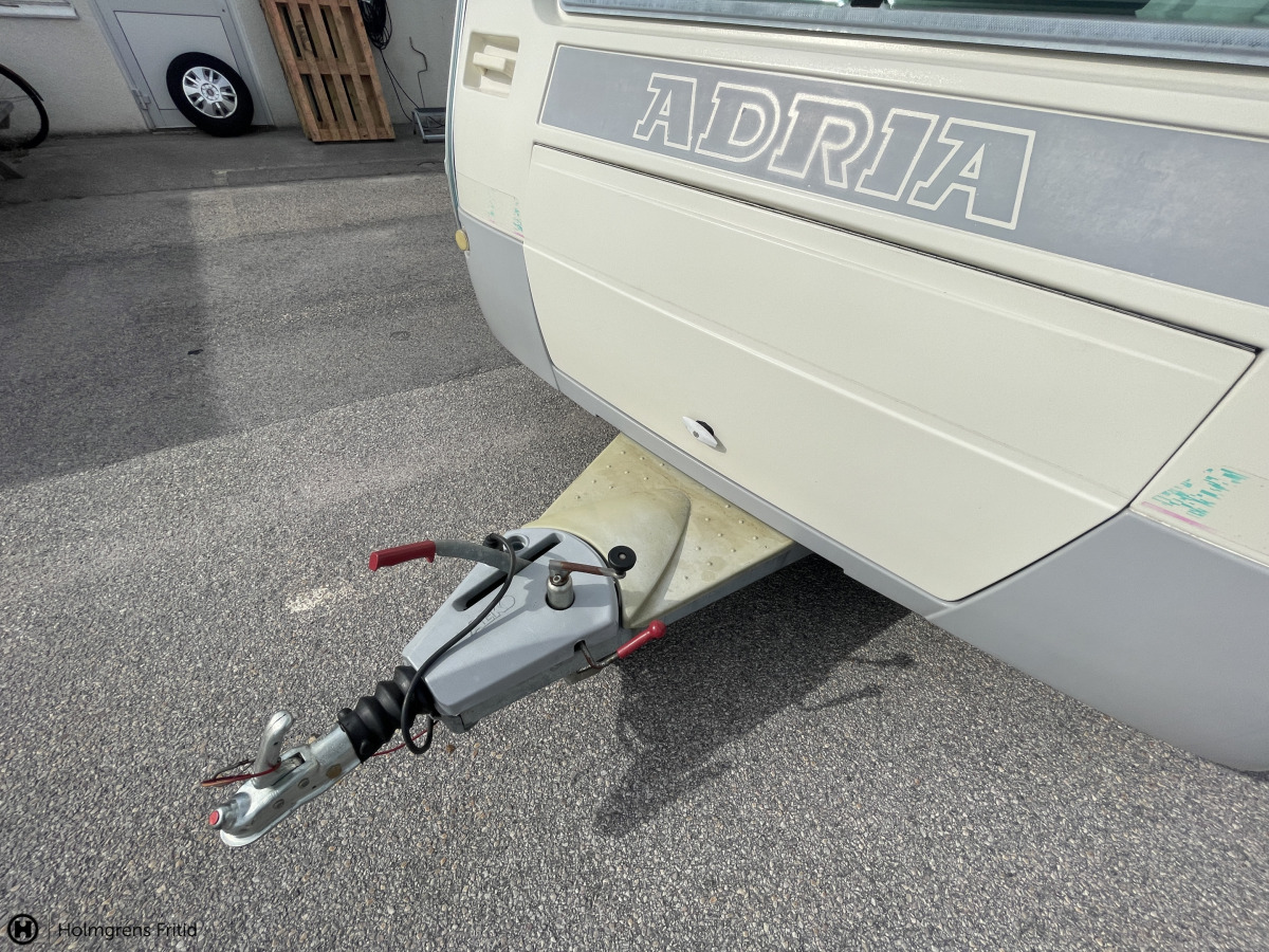 Adria Unica 613 UL ALDE LÅNGBÄDDAR, bild 8 av 22