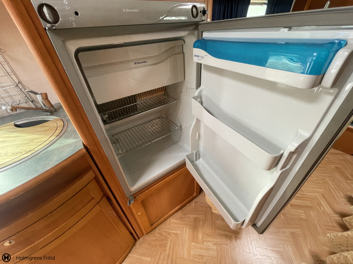 Adria Unica 613 UL ALDE LÅNGBÄDDAR, bild 16 av 22