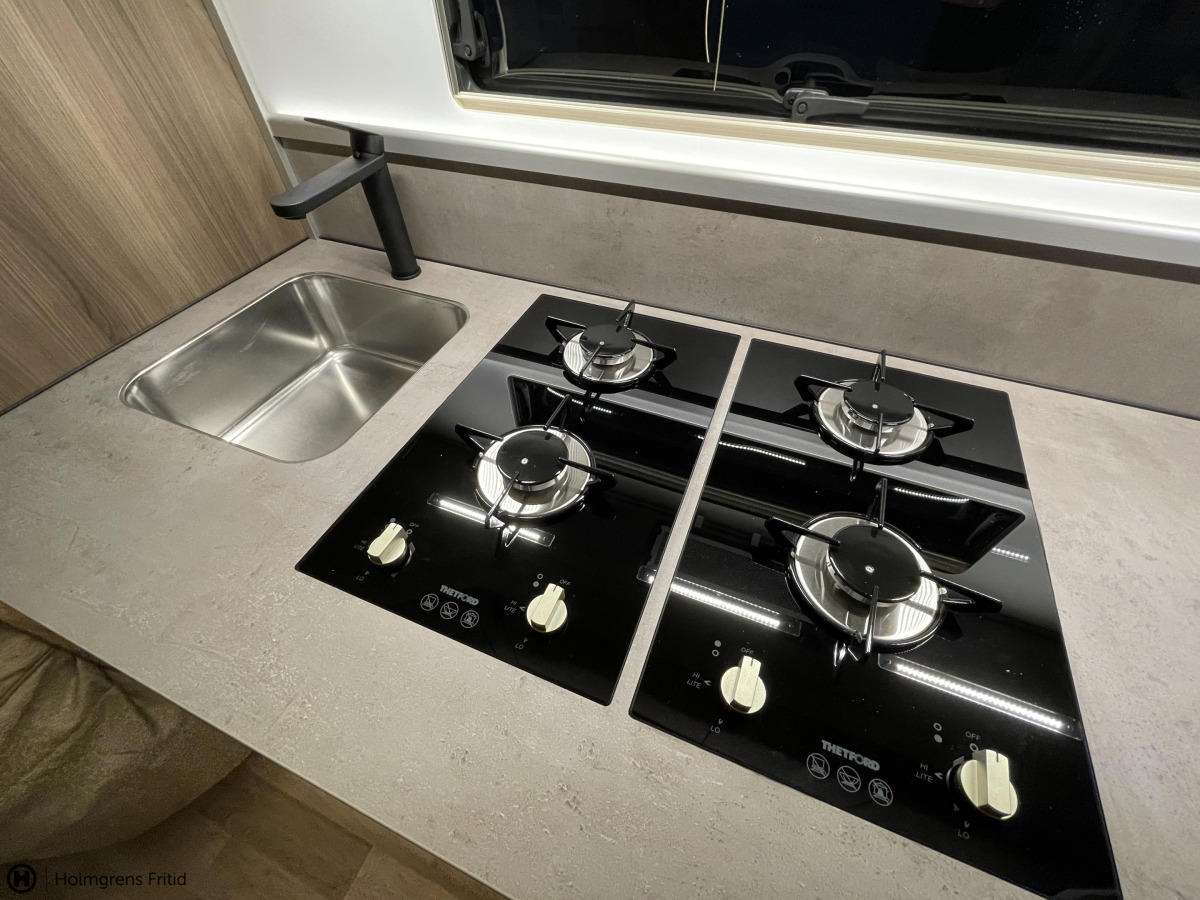 KABE ROYAL 630 TDL KS ALDE VÄRME STOR TOALETT I BAK, bild 9 av 22