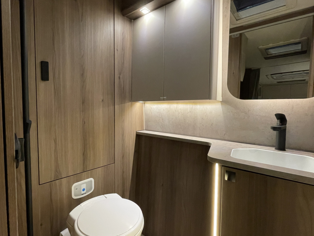 KABE ROYAL 630 TDL KS ALDE VÄRME STOR TOALETT I BAK, bild 16 av 22