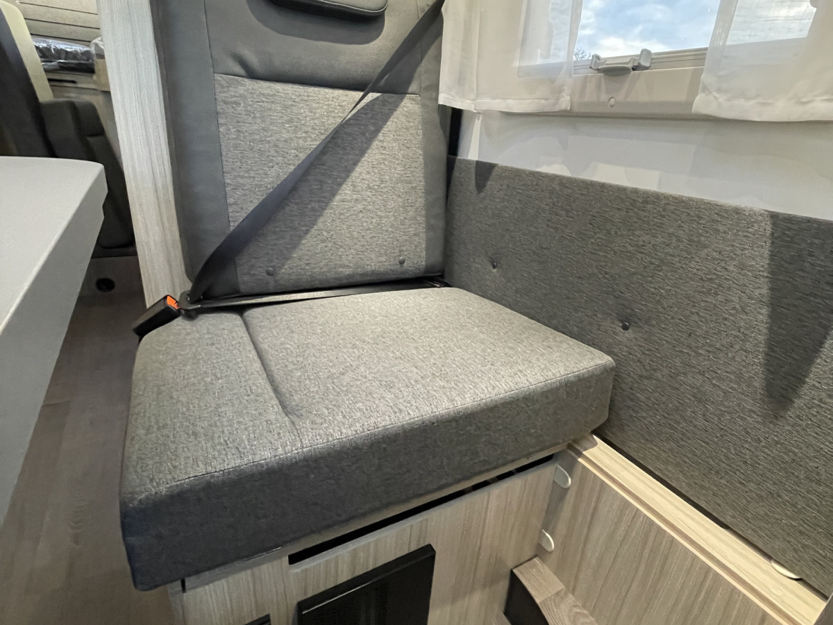 Sun Living C 70DL PLUSPAKET FORD TRUMA VÄRME, bild 15 av 26