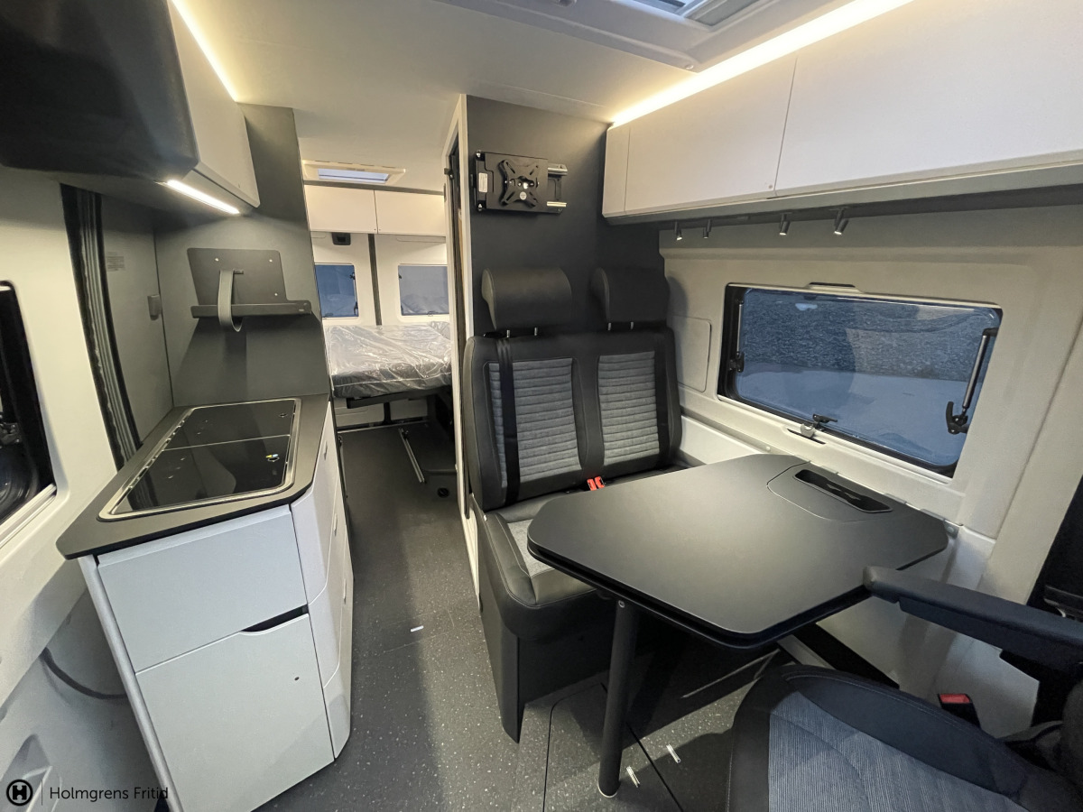 Adria TWIN SUPREME 600 SPB DIESELV. TRUMA 138L KOMP.KYL, bild 9 av 22