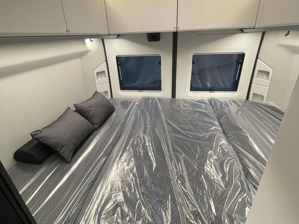 Adria TWIN SUPREME 600 SPB DIESELV. TRUMA 138L KOMP.KYL, bild 13 av 22