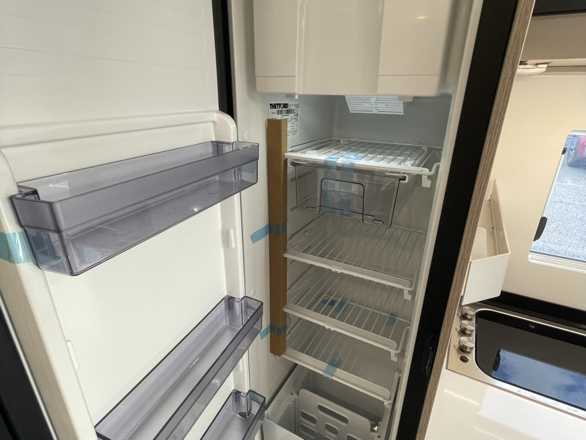Adria COMPACT DL 60Y LÅNGBÄDDAR 60Y DESIGN, bild 17 av 42