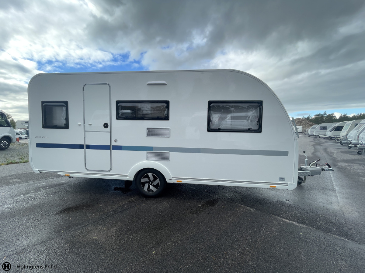 Adria ALTEA 492 LU PLUSPAKET LÅNGBÄDDAR TRUMA, bild 2 av 19