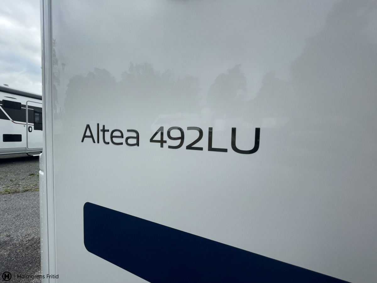 Adria ALTEA 492 LU PLUSPAKET LÅNGBÄDDAR TRUMA, bild 17 av 19