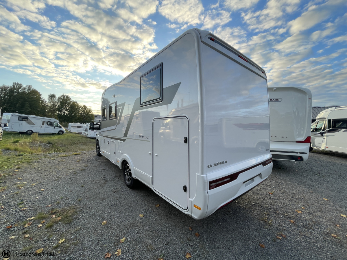 Adria MATRIX PLUS 670 DL FACE TO FACE ALDE VATTENBUSEN VÄRME, bild 4 av 23