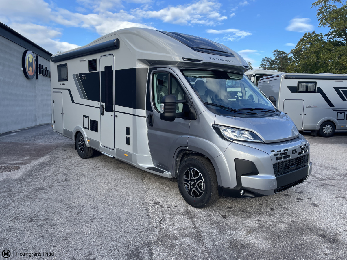 Adria MATRIX 670 SL 60Y LÅNGBÄDDAR 60Y EDITION, bild 1 av 46