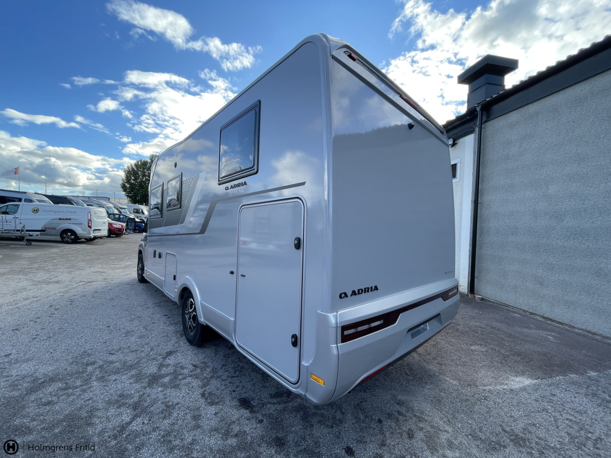 Adria MATRIX 670 SL 60Y LÅNGBÄDDAR 60Y EDITION, bild 6 av 46