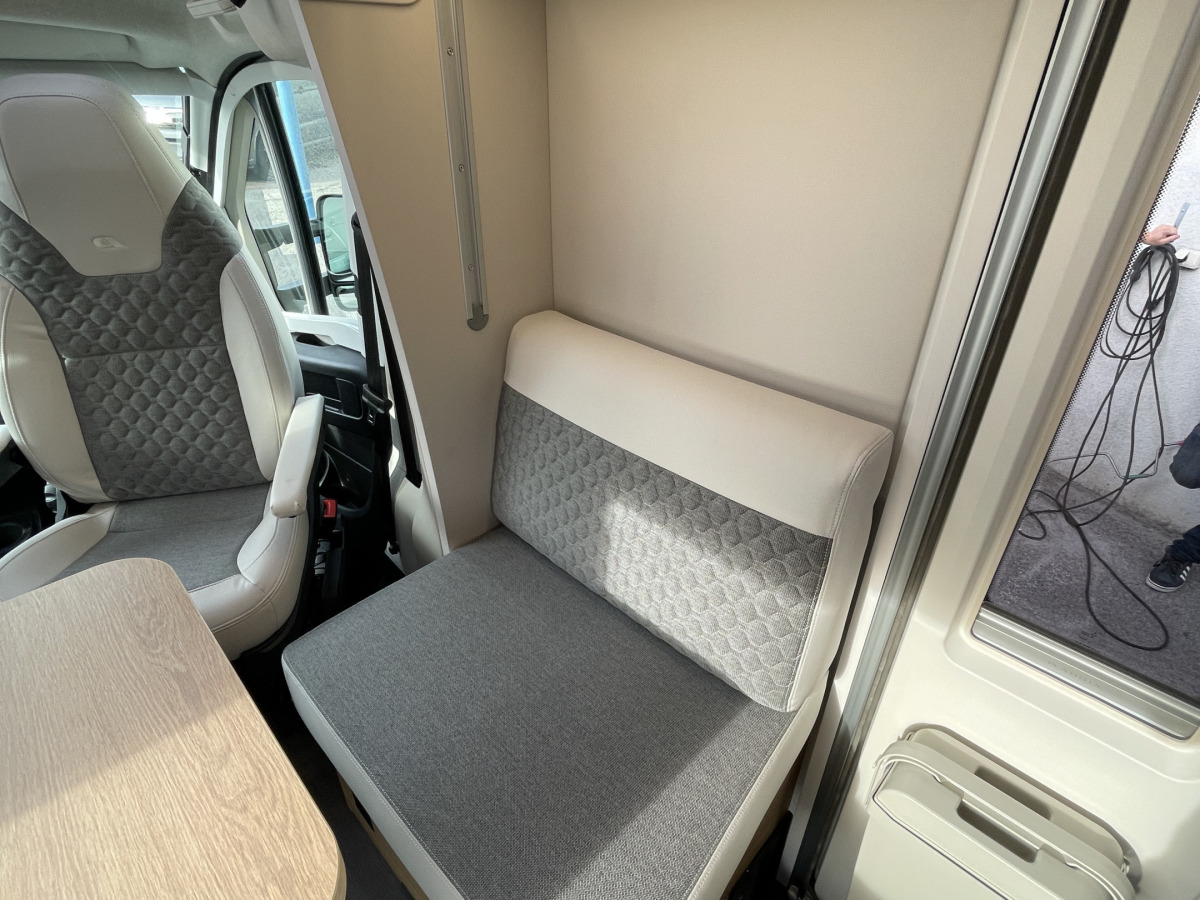 Adria MATRIX 670 SL 60Y LÅNGBÄDDAR 60Y EDITION, bild 12 av 46