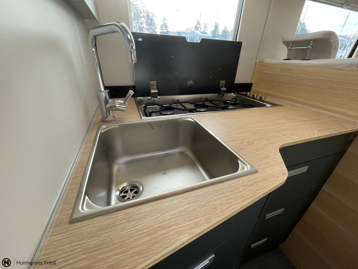 Adria MATRIX 670 SL 60Y LÅNGBÄDDAR 60Y EDITION, bild 18 av 46