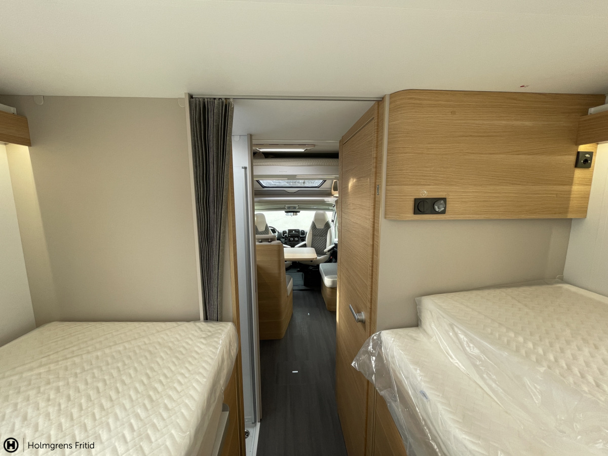 Adria MATRIX 670 SL 60Y LÅNGBÄDDAR 60Y EDITION, bild 27 av 46