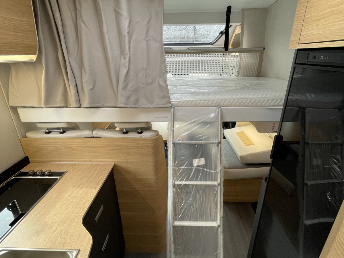 Adria MATRIX 670 SL 60Y LÅNGBÄDDAR 60Y EDITION, bild 30 av 46