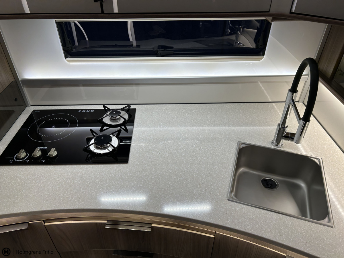 KABE Travel Master Intergrated 910 Imperial GB, bild 8 av 25