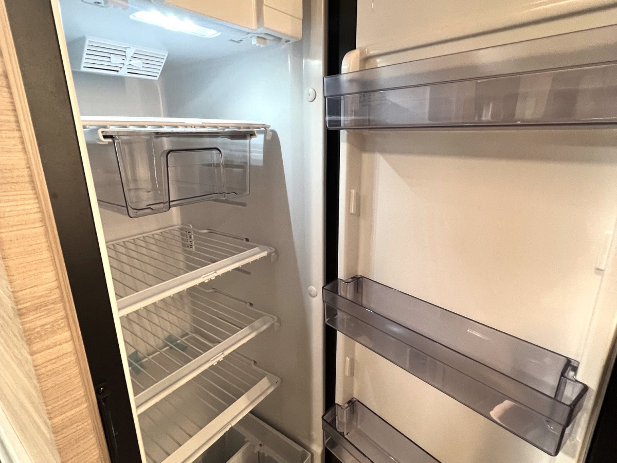 Knaus VAN TI PLUS PLATINUM SELECTION 650 MEG, bild 13 av 14
