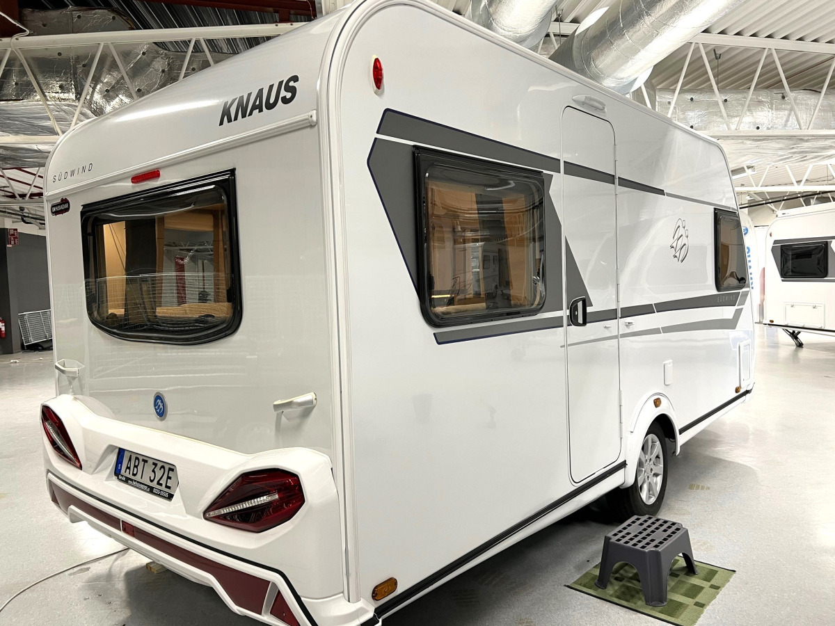 Knaus Südwind 450 FU, bild 2 av 10